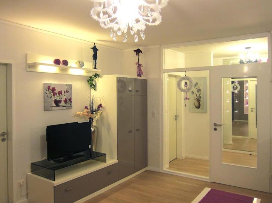 Modernes 1 Zimmer Luxusappartement Kleiner Roland Mit Parkplatz Und Balkon In Bremen Naehe Zentrum Exteriör bild