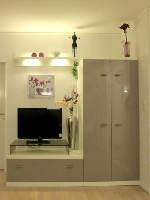 Modernes 1 Zimmer Luxusappartement Kleiner Roland Mit Parkplatz Und Balkon In Bremen Naehe Zentrum Exteriör bild
