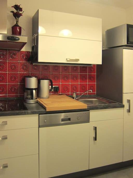 Modernes 1 Zimmer Luxusappartement Kleiner Roland Mit Parkplatz Und Balkon In Bremen Naehe Zentrum Exteriör bild